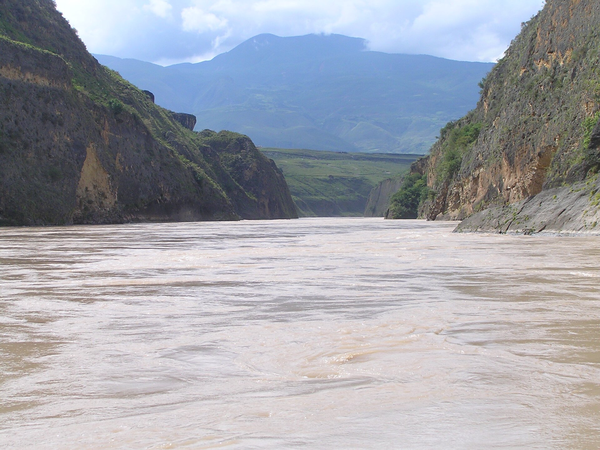 Jinsha river gorge China