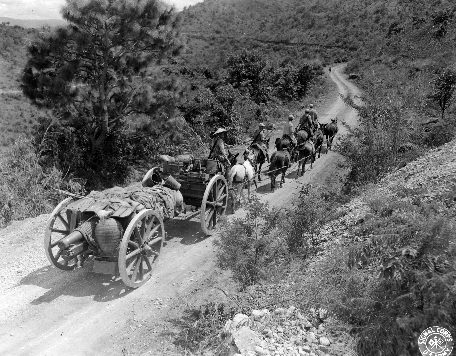 Yunnan mountain road travel